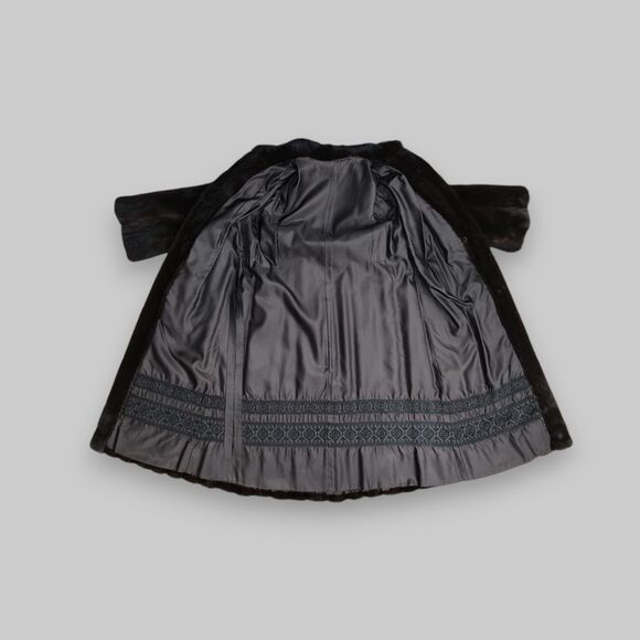 Vintage Ranch Mink Coat (Brown) -Medium - Picture 7 of 9